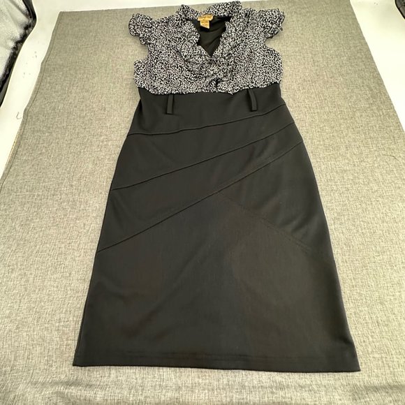 Midnight Velvet Dress Size 6 Black Gray Ruffled Cap Sleeve V-Neck Polyester & Sp - Picture 3 of 13